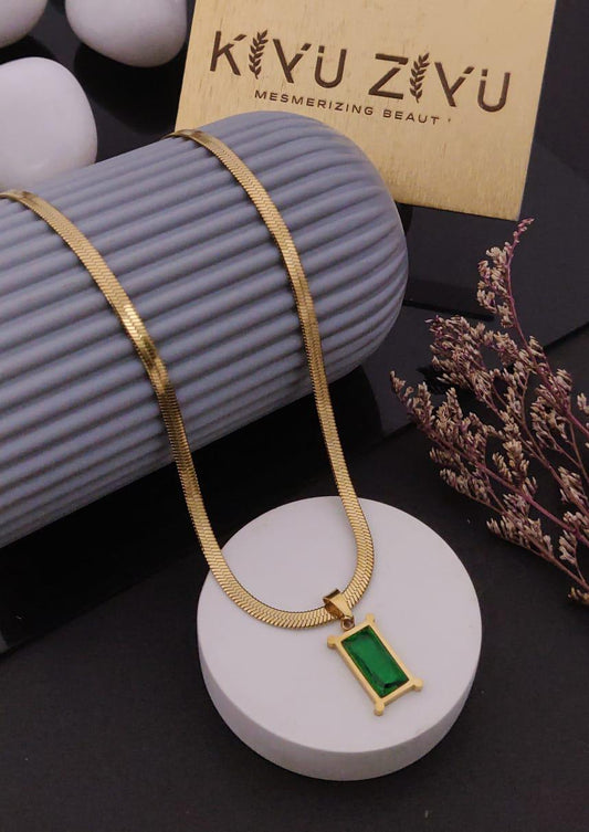 Emerald Luxe Gold-Plated Pendant Necklace