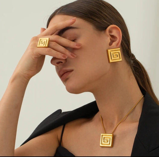 18K Gold-Plated Greek Maze Jewelry Set