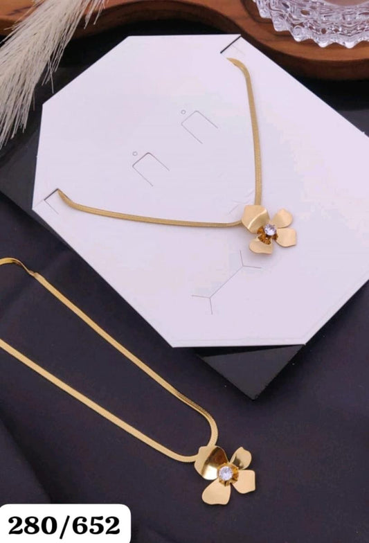 Bloom Glow 18K Gold-Plated Floral Pendant Necklace